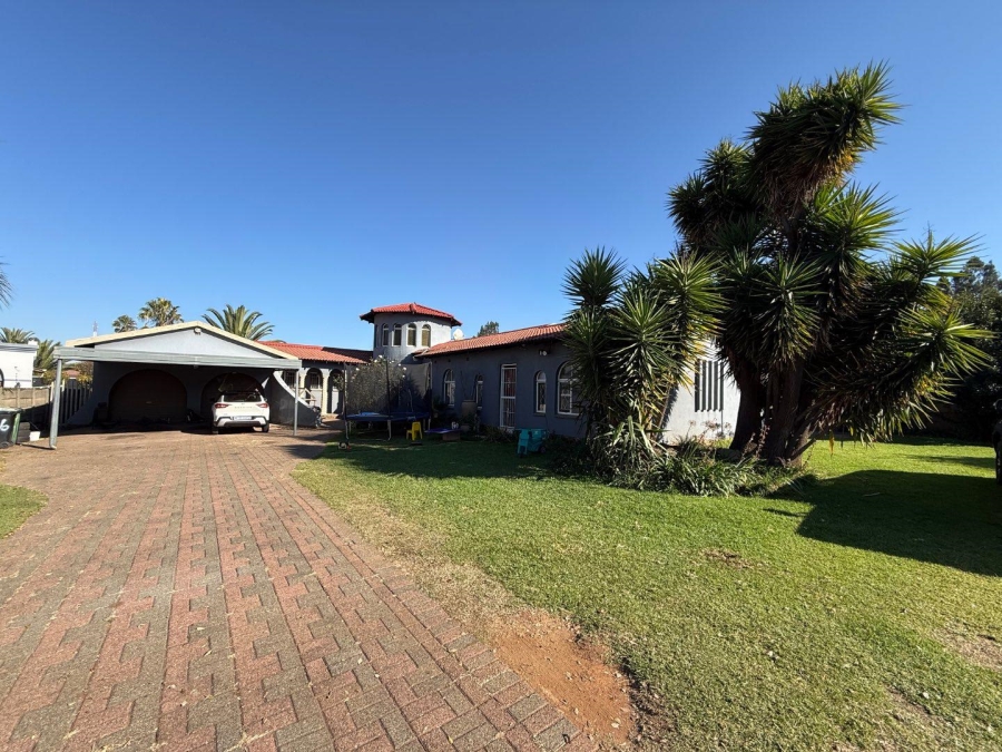 5 Bedroom Property for Sale in Brackenhurst Gauteng
