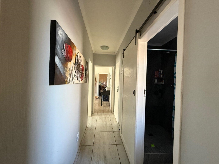 5 Bedroom Property for Sale in Brackenhurst Gauteng