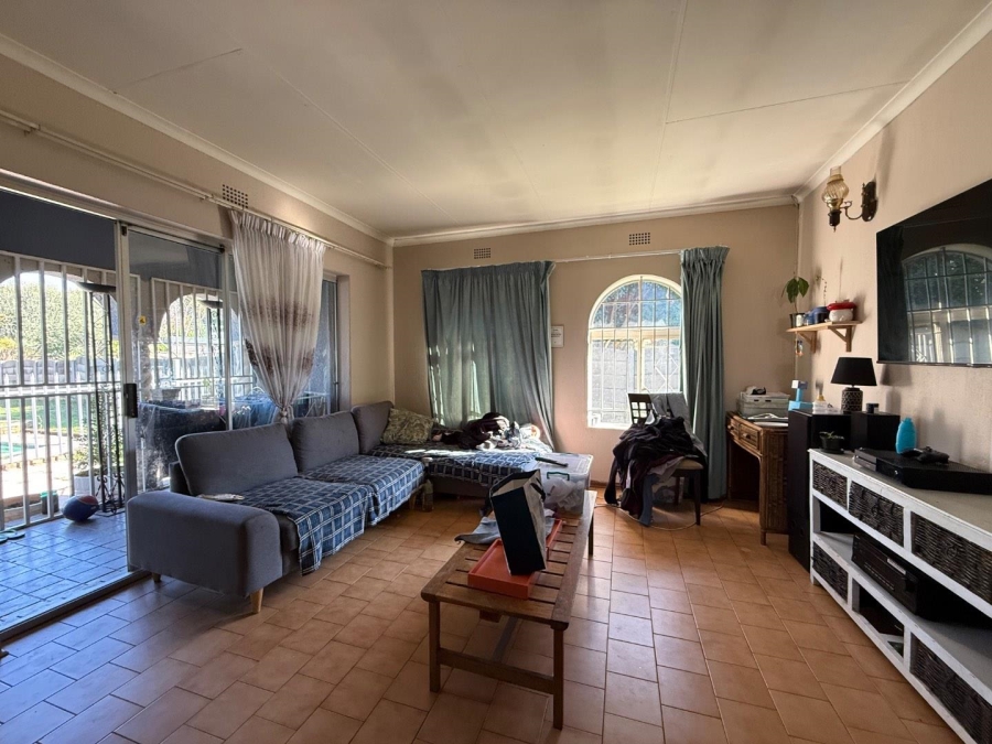 5 Bedroom Property for Sale in Brackenhurst Gauteng