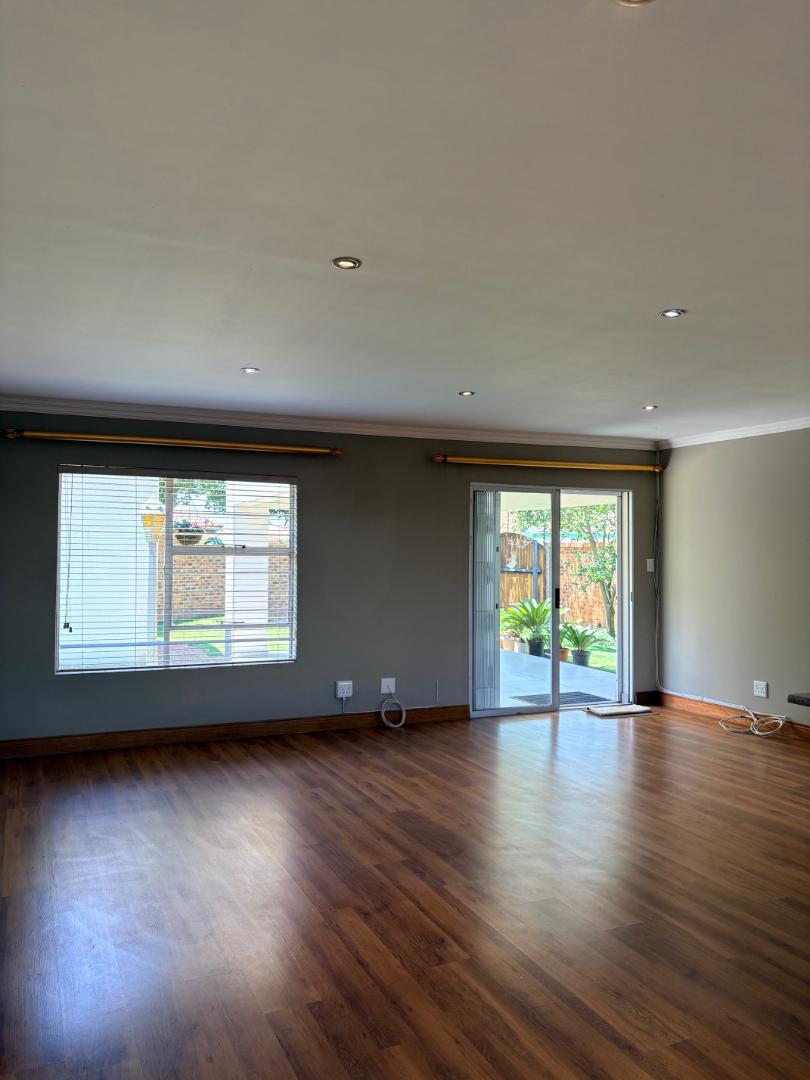 2 Bedroom Property for Sale in Ravenswood Gauteng