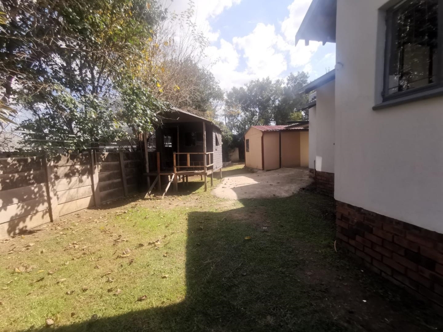To Let 3 Bedroom Property for Rent in Brackendowns Gauteng