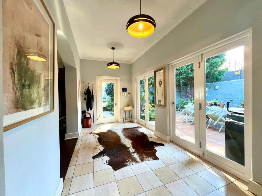 To Let 3 Bedroom Property for Rent in Parktown North Gauteng