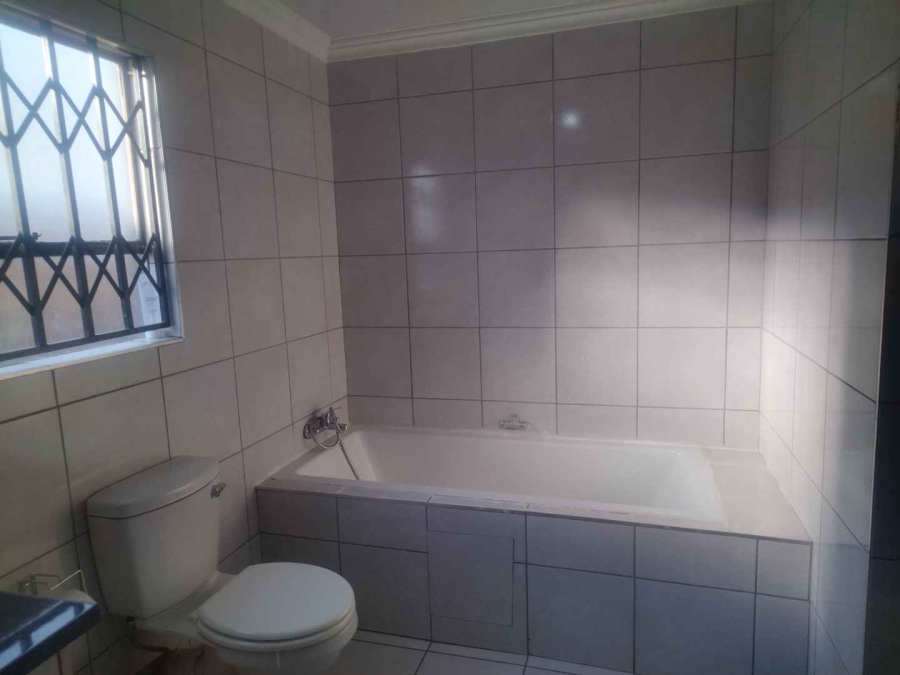 4 Bedroom Property for Sale in Soshanguve VV Gauteng