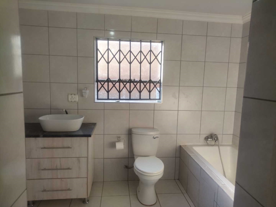 4 Bedroom Property for Sale in Soshanguve VV Gauteng