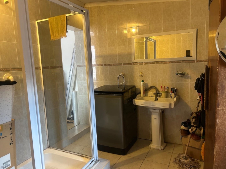 14 Bedroom Property for Sale in Laudium Ext 3 Gauteng