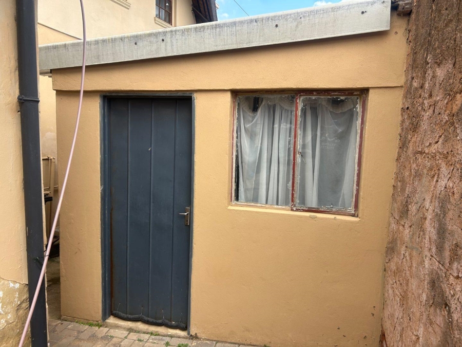 14 Bedroom Property for Sale in Laudium Ext 3 Gauteng