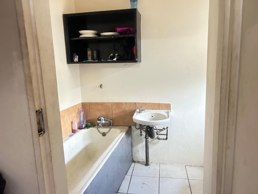 14 Bedroom Property for Sale in Laudium Ext 3 Gauteng