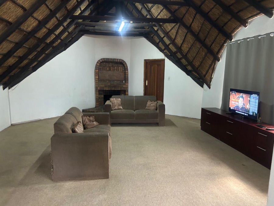 14 Bedroom Property for Sale in Laudium Ext 3 Gauteng