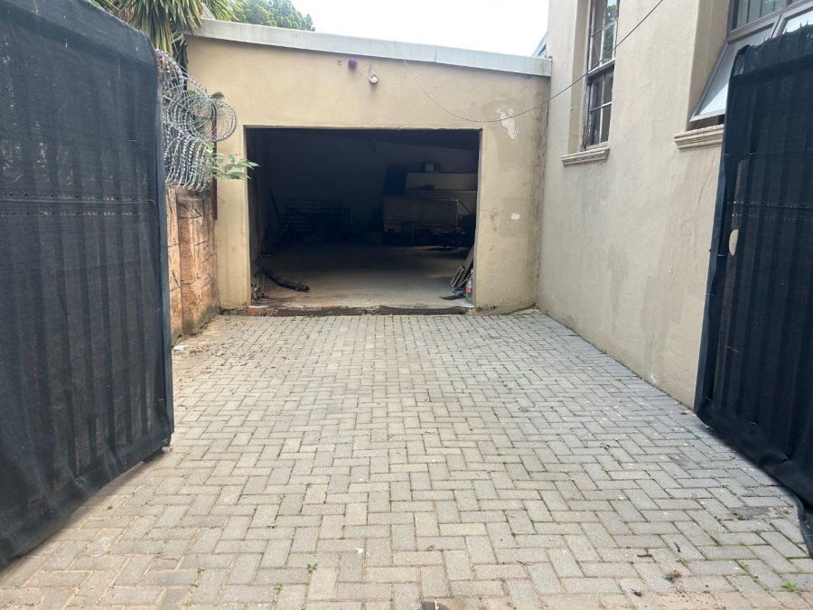 14 Bedroom Property for Sale in Laudium Ext 3 Gauteng