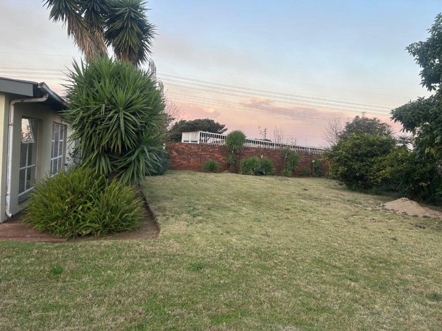 3 Bedroom Property for Sale in Laudium Ext 3 Gauteng