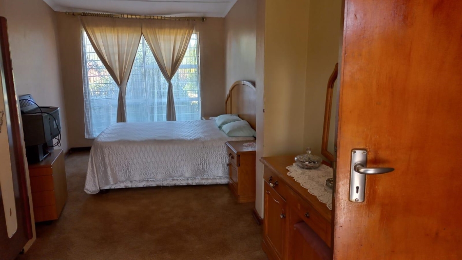 3 Bedroom Property for Sale in Laudium Ext 3 Gauteng
