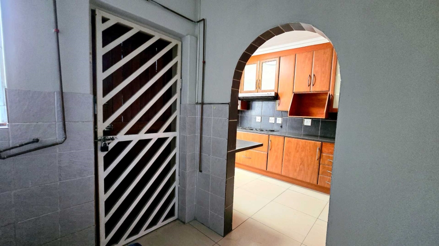 4 Bedroom Property for Sale in Garsfontein Gauteng
