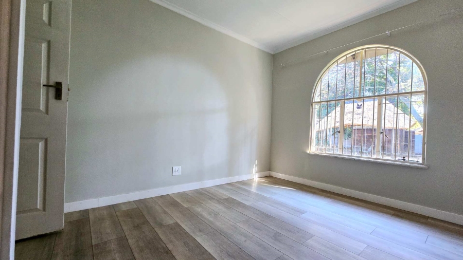 4 Bedroom Property for Sale in Garsfontein Gauteng