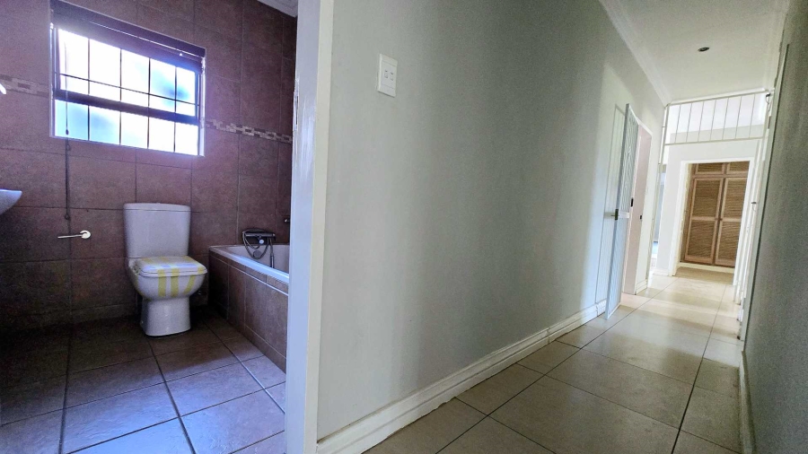 4 Bedroom Property for Sale in Garsfontein Gauteng