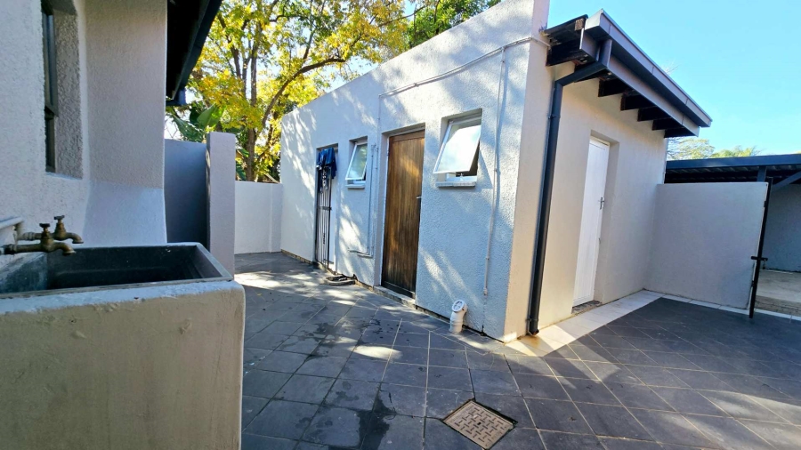 4 Bedroom Property for Sale in Garsfontein Gauteng