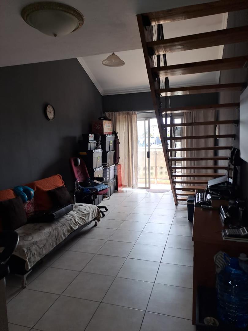1 Bedroom Property for Sale in Hillcrest Gauteng