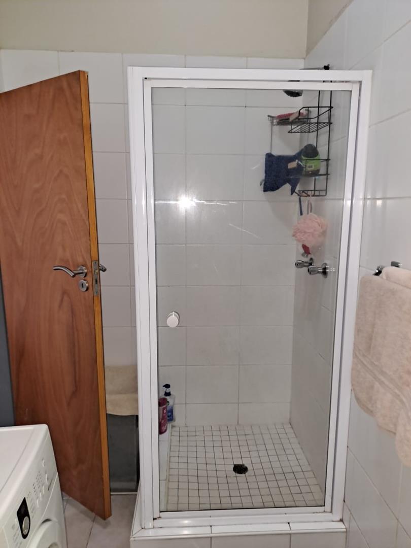 1 Bedroom Property for Sale in Hillcrest Gauteng