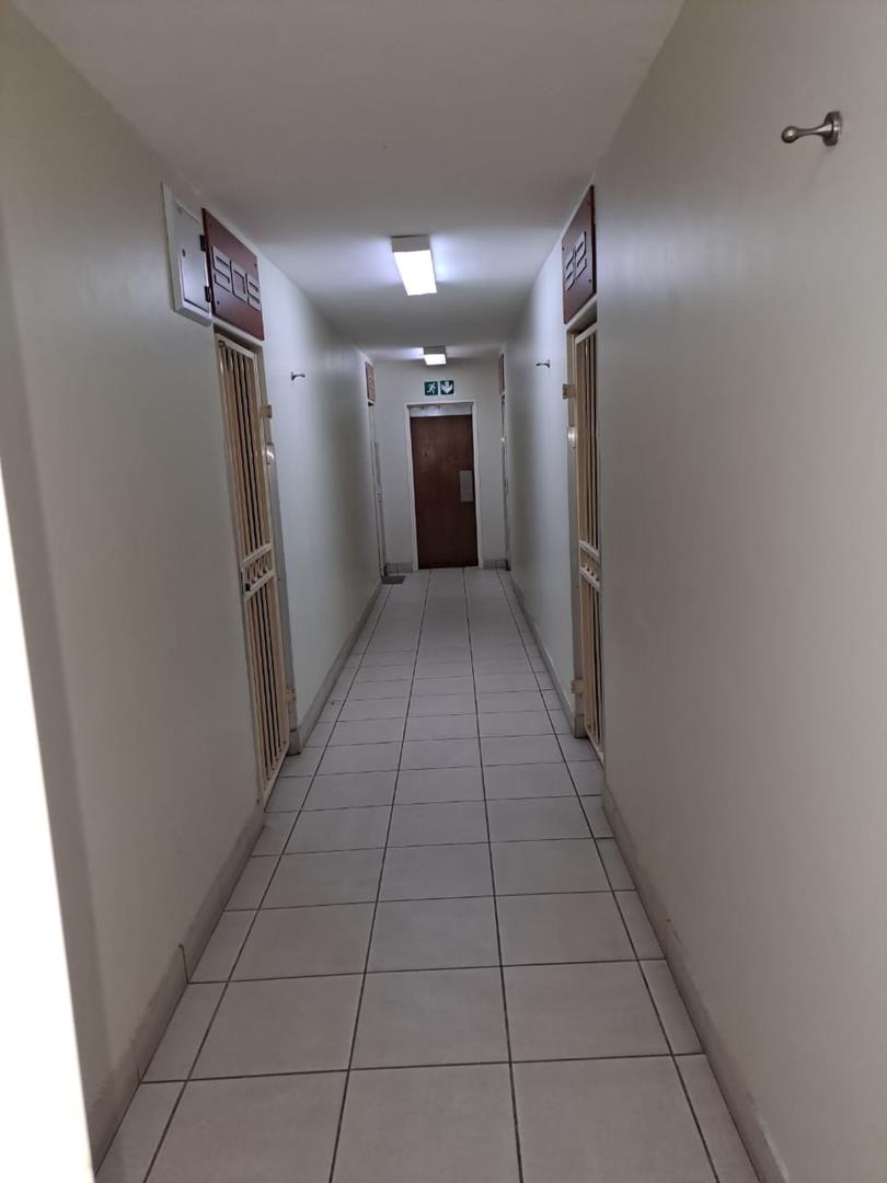 1 Bedroom Property for Sale in Hillcrest Gauteng