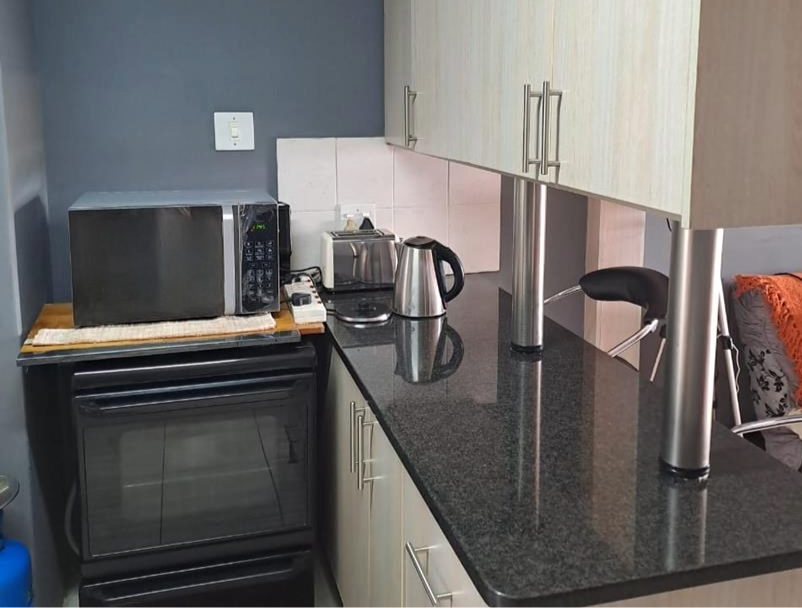 1 Bedroom Property for Sale in Hillcrest Gauteng