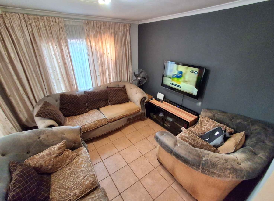 3 Bedroom Property for Sale in The Orchards Gauteng