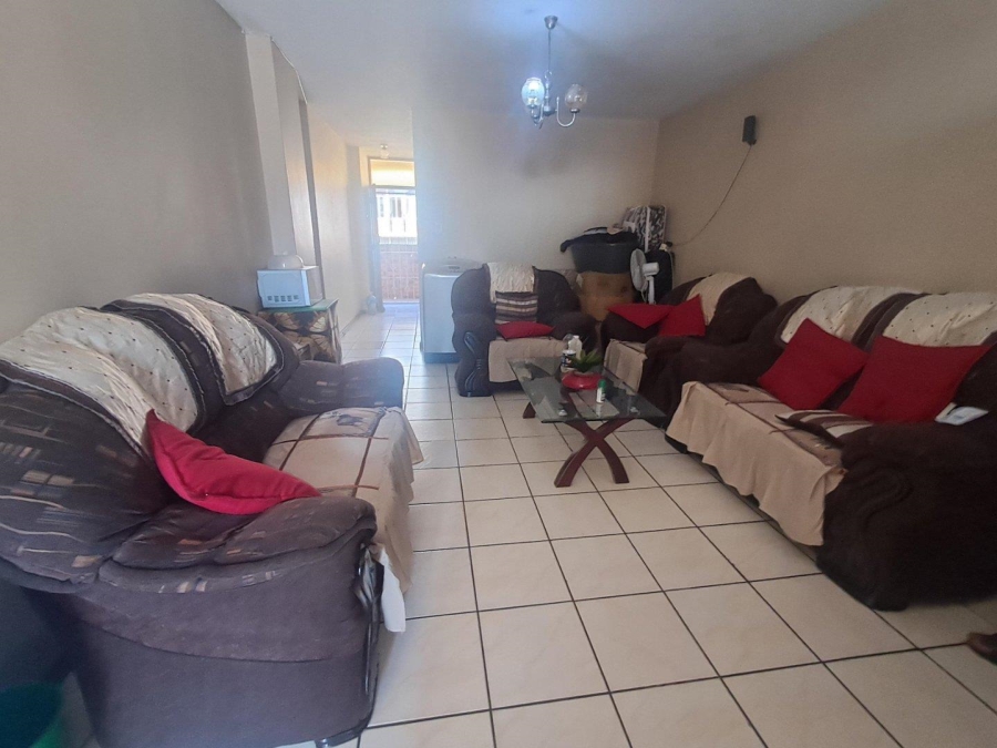 2 Bedroom Property for Sale in Sunnyside Gauteng