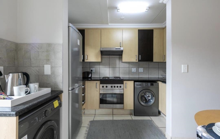To Let 1 Bedroom Property for Rent in Sandown Gauteng