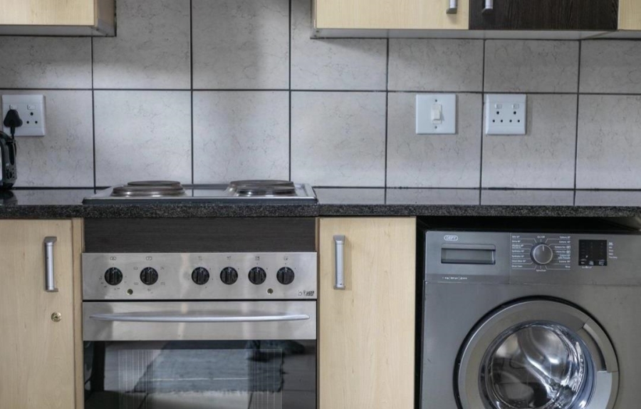 To Let 1 Bedroom Property for Rent in Sandown Gauteng
