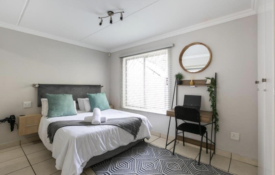 To Let 1 Bedroom Property for Rent in Sandown Gauteng
