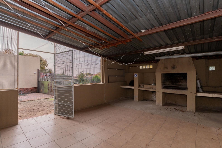 3 Bedroom Property for Sale in Birch Acres Gauteng