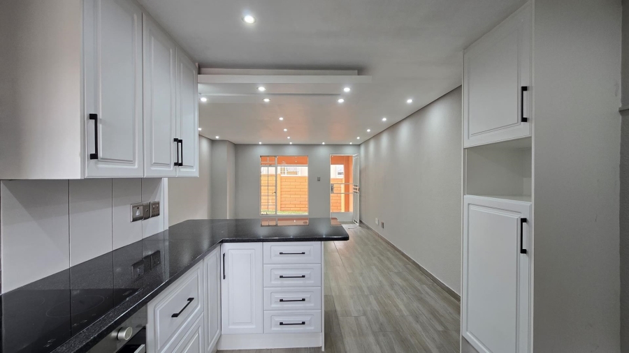 2 Bedroom Property for Sale in Meyersdal Gauteng