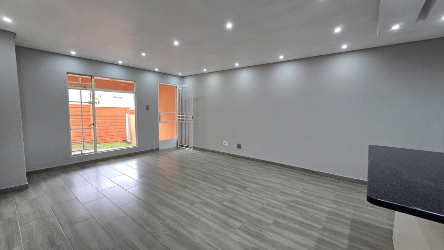 2 Bedroom Property for Sale in Meyersdal Gauteng