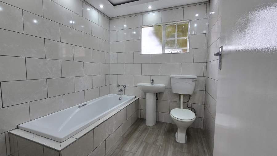 2 Bedroom Property for Sale in Meyersdal Gauteng