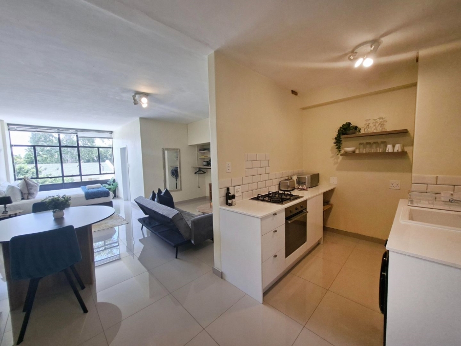 To Let 1 Bedroom Property for Rent in Illovo Gauteng