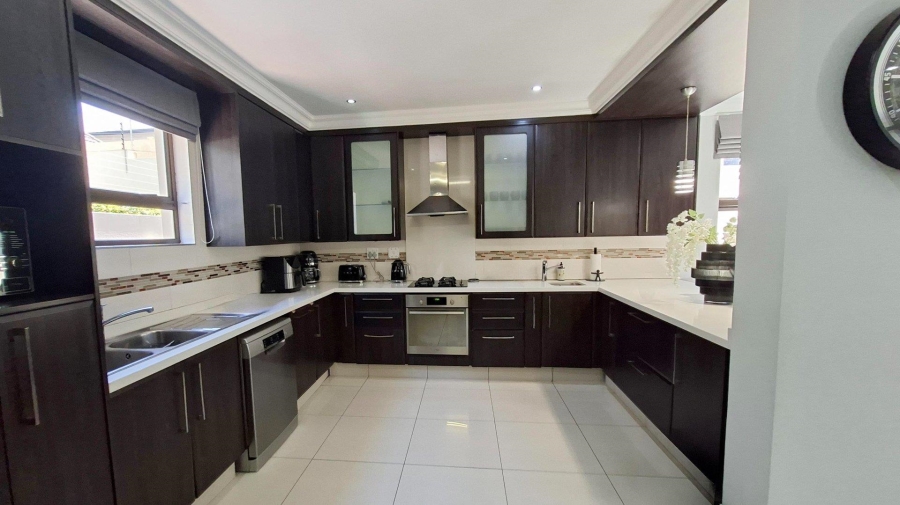 To Let 4 Bedroom Property for Rent in Edenburg Gauteng