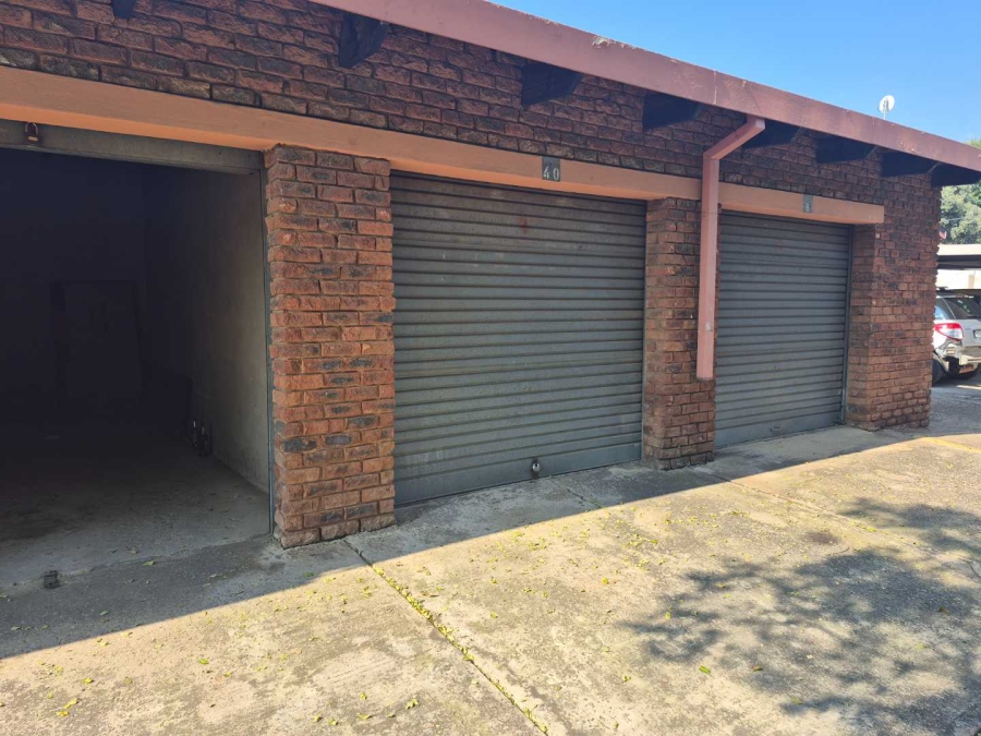 1 Bedroom Property for Sale in Hermanstad Gauteng