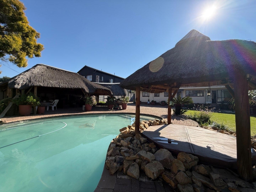 4 Bedroom Property for Sale in Brackenhurst Gauteng