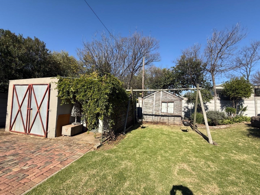 4 Bedroom Property for Sale in Brackenhurst Gauteng