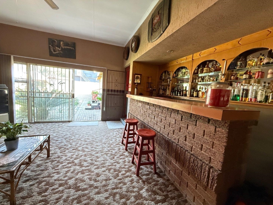 4 Bedroom Property for Sale in Brackenhurst Gauteng