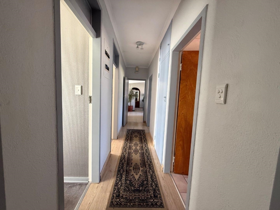 4 Bedroom Property for Sale in Brackenhurst Gauteng