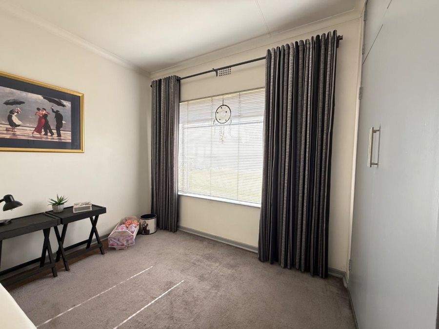 4 Bedroom Property for Sale in Brackenhurst Gauteng