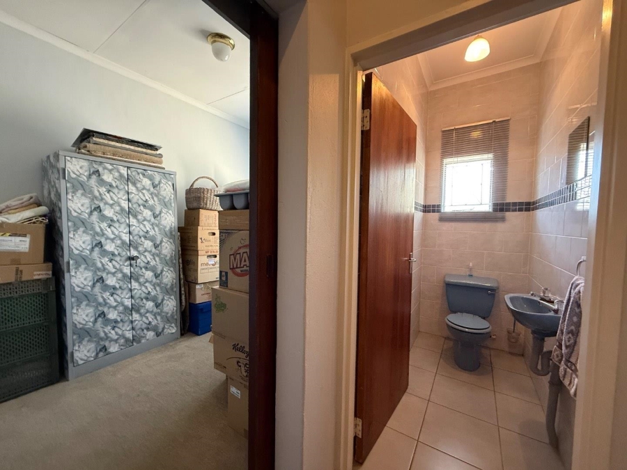 4 Bedroom Property for Sale in Brackenhurst Gauteng
