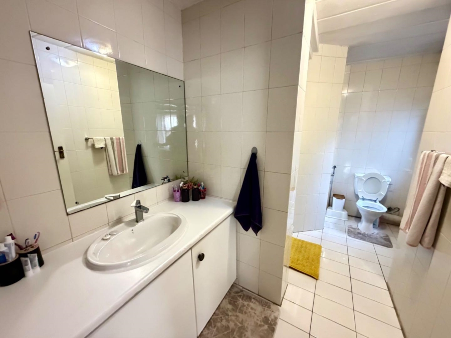 To Let 3 Bedroom Property for Rent in Lakefield Gauteng