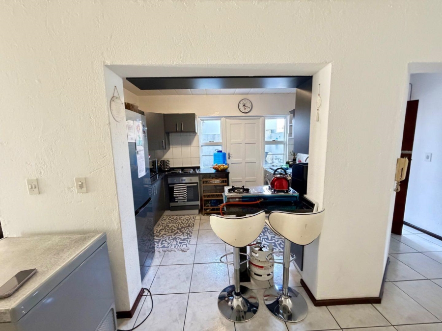 To Let 3 Bedroom Property for Rent in Lakefield Gauteng