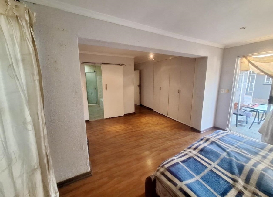 3 Bedroom Property for Sale in Mulbarton Gauteng