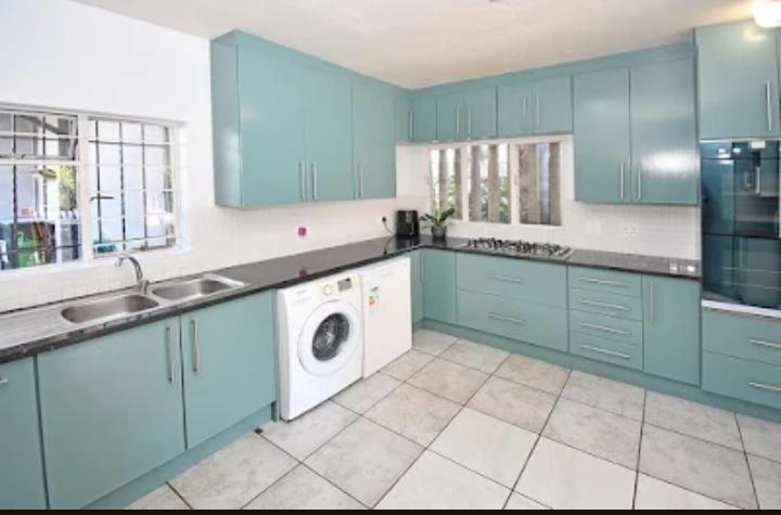 3 Bedroom Property for Sale in River Club Gauteng