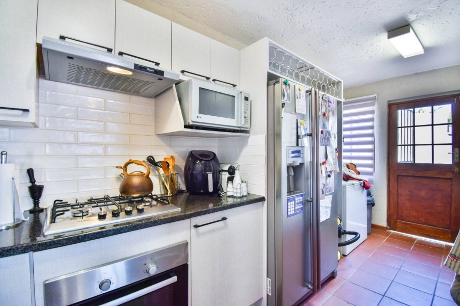 3 Bedroom Property for Sale in Faerie Glen Gauteng