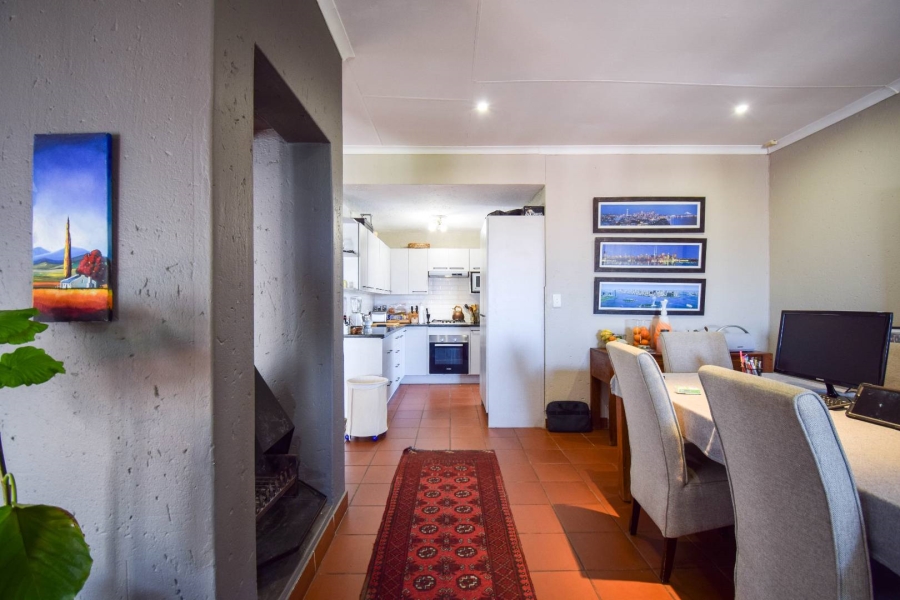3 Bedroom Property for Sale in Faerie Glen Gauteng