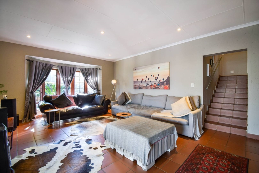 3 Bedroom Property for Sale in Faerie Glen Gauteng