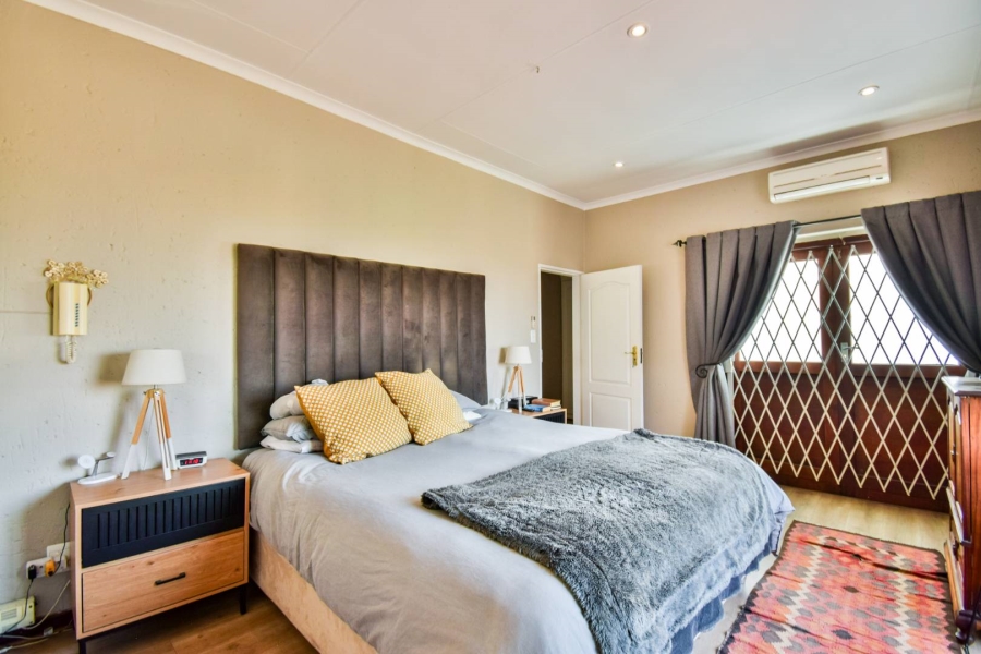 3 Bedroom Property for Sale in Faerie Glen Gauteng