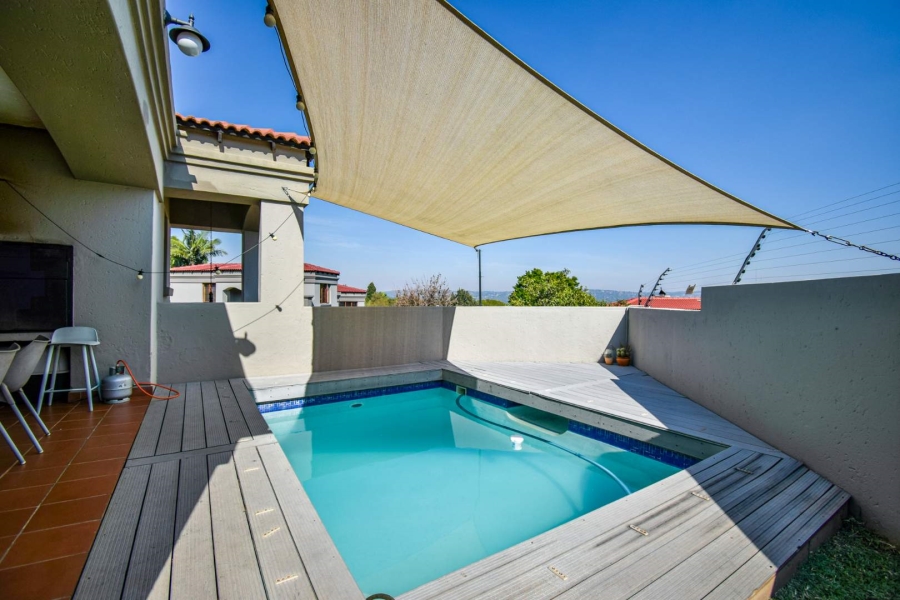 3 Bedroom Property for Sale in Faerie Glen Gauteng